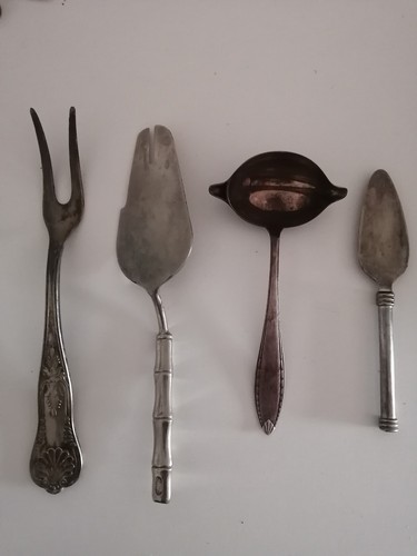 Grands couverts anciens - , en