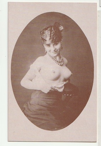 Femme seins nus reproduction - ,