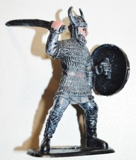 Figurine MOYEN-AGE / HOMMES D'ARME  -21 -