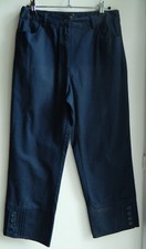 Pantacourt  T 38 "Damart" neuf