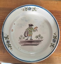 rare assiette  décor personnage