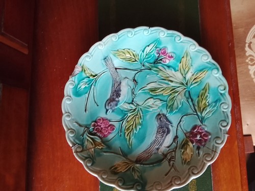Ancienne assiette barbotine
