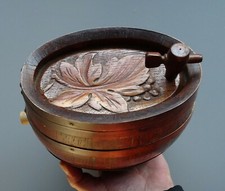 petit tonneau à vin  sculpté de raisin - art populaire