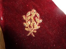 Insigne brodé en cannetille