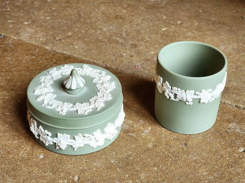 Wedgwood ensemble pieces - 2,