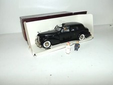 CADILLAC V16 1938-40 COUPE PAPPOMOBILE PIE XII REXTOYS 1:43
