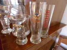 LOT DE  5 VERRES à BIERE INTERESSANTS