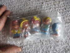 Lot Sachets 5 Personnages & Chien Vulli 