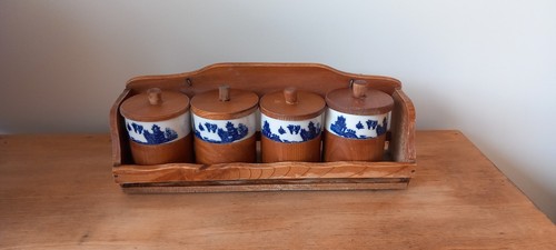 Pots epices faïence bois - a,