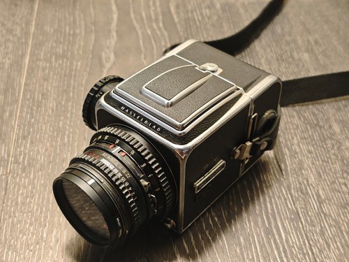 Hasselblad 500c with 80mm - 80mm, t*
