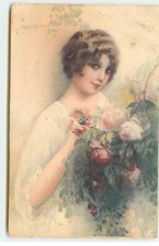 Fantaisie - Jeune femme près d'un rosier