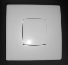 Bouton poussoir Neptune Legrand 80605 + plaque