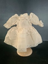 Robe pour poupée ancienne