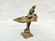 1920s Vintage Laxmi Ange Apsara Tenant Laiton Huile Lampe Décoratifs Collection