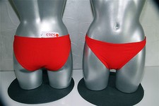 maillot de bain rouge tomate