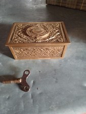 boîte à musique Oiseau Chanteur