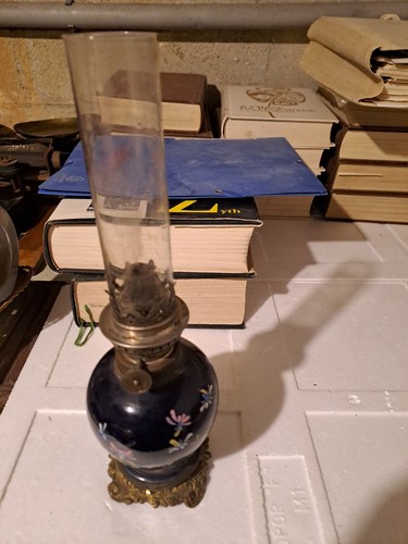 Lampe pétrole type - À,