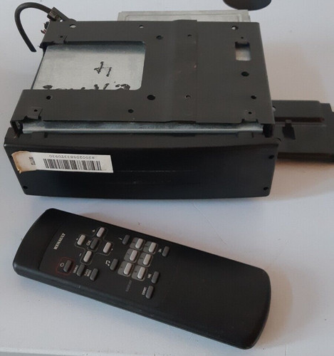 Renault espace ampli tuner - 4,