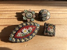 4 broches anciennnes en micro