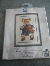 KIT POINT DE CROIX  VERVACO VERACHTERT - POUPEE Réf 45.681 - Dim: 26 X 38 cm