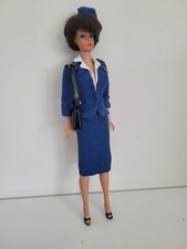 Poupee barbie bubblecut brune 1962 en costume d'hôtesse de l'air de la Pan Am