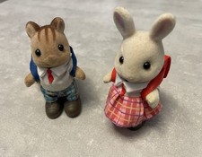 Sylvanian Families - Écoliers 2 Personnages (Ecureuil Et Lapin Crème)