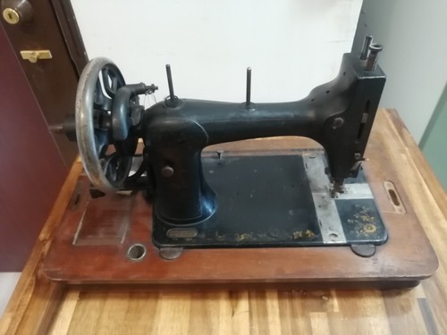 Machine coudre singer - machine,