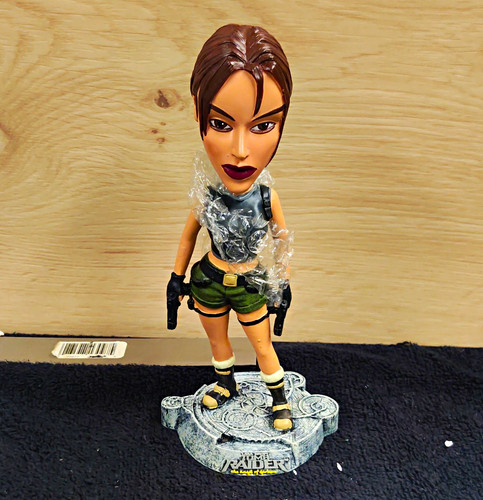 Tomb raider lara croft 7in - raider,