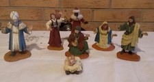 Lot de 7 santons crèche marque Oliver en résine