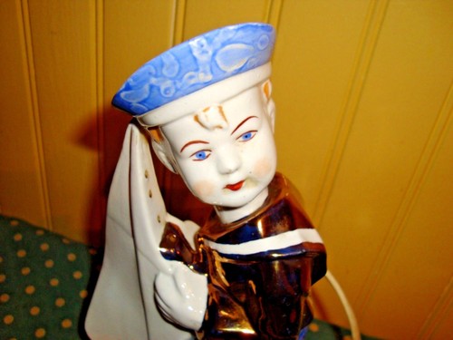 Ancienne lampe veilleuse - lampe,