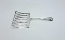 Pelle de service à Asperges