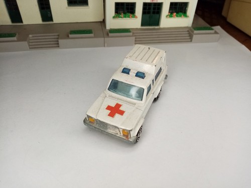 Majorette france ambulance - france,