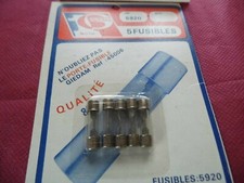 5 FUSIBLES DE MARQUE GIEDAM REF. 5920 SOUS BLISTER (20A /25m/m) A 4 EUROS