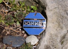 VINTAGE ENAMEL AUTOMOBILE