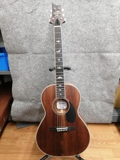 Guitare acoustique électrique
