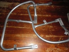 A VOIR !! 2 ANCIENS REPOSES PIEDS-PARE-CHOCS ARRIERE - Dr./Ga. " PEUGEOT J7 "