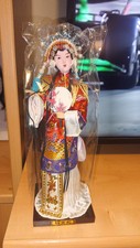 Poupée japonaise geisha