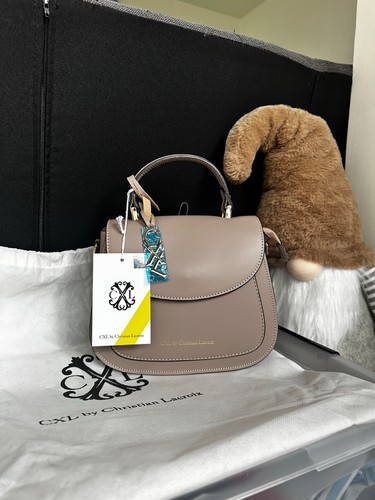 Sac main neuf - main,