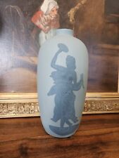 THARAUD à Limoges VASE en Biscuit à décor de Bacchante