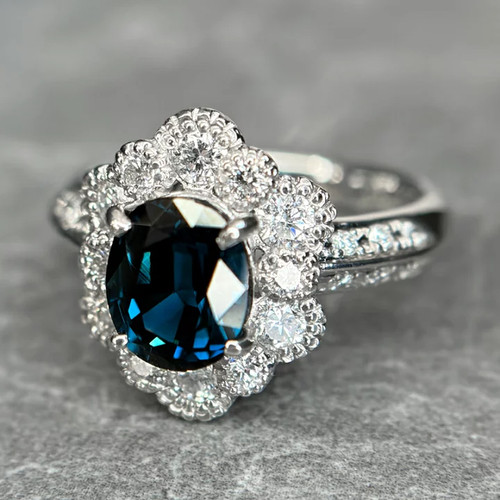 Bague ovale saphir bleu - ovale,