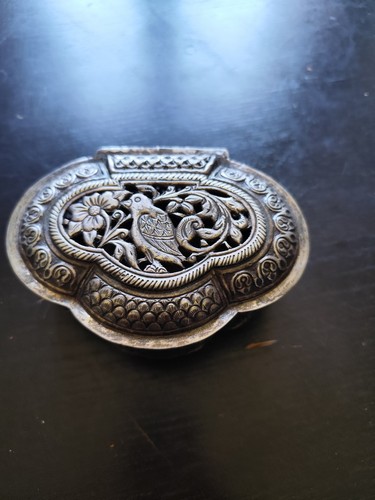 Ancienne boîte betel métal - boîte,