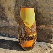 Vase en PÄTE DE VERRE signé