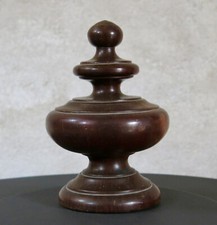 BOULE ESCALIER, ancienne boule d'escalier en acajou, boule escalier ou meuble .