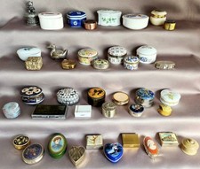 Lot 40 petites boîtes anciennes pilules / bijoux