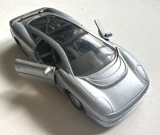 Jaguar XJ220   1:40 Maisto