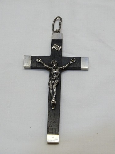 Belle croix pectorale - croix,