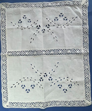 DENTELLE ANCIENNE - CHEMIN DE TABLE BRODERIE DENTELLE