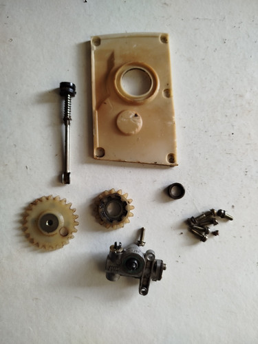 Pompe huile pour - ,