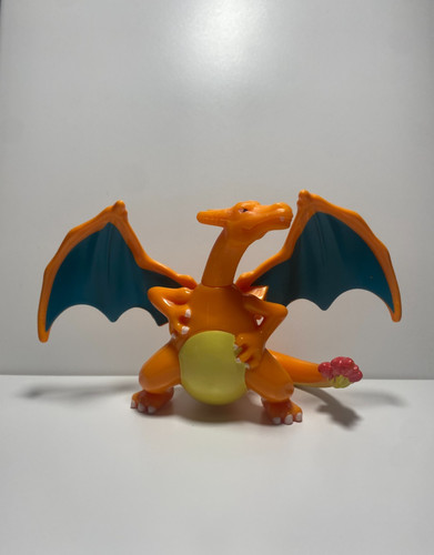 Figurine pokémon dracaufeu - pokémon,