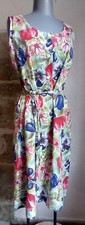 Robe tablier vintage motif
